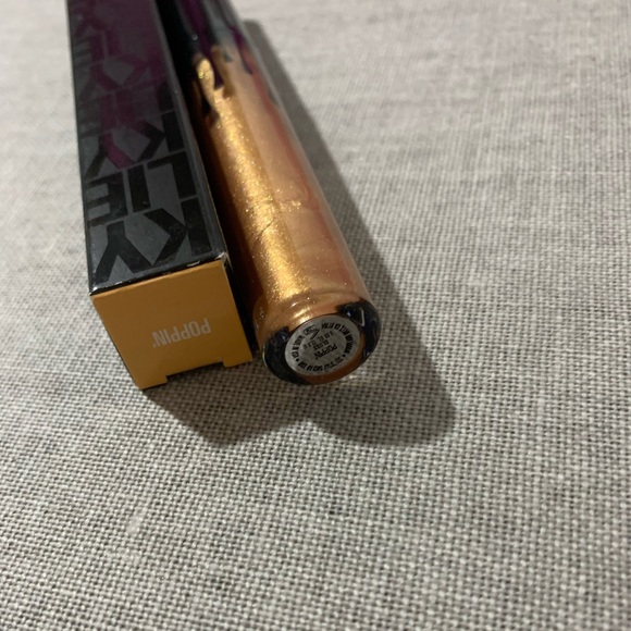 ✨💄Kylie Poppin” High gloss brand new authentic💄✨ - Picture 5 of 7